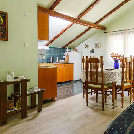 ゲストハウス Keserovic 2*