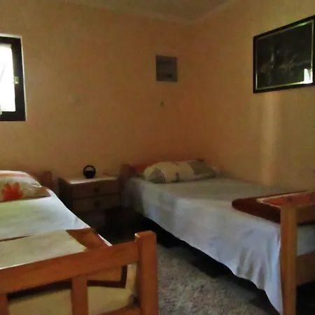 ゲストハウス Keserovic 2*